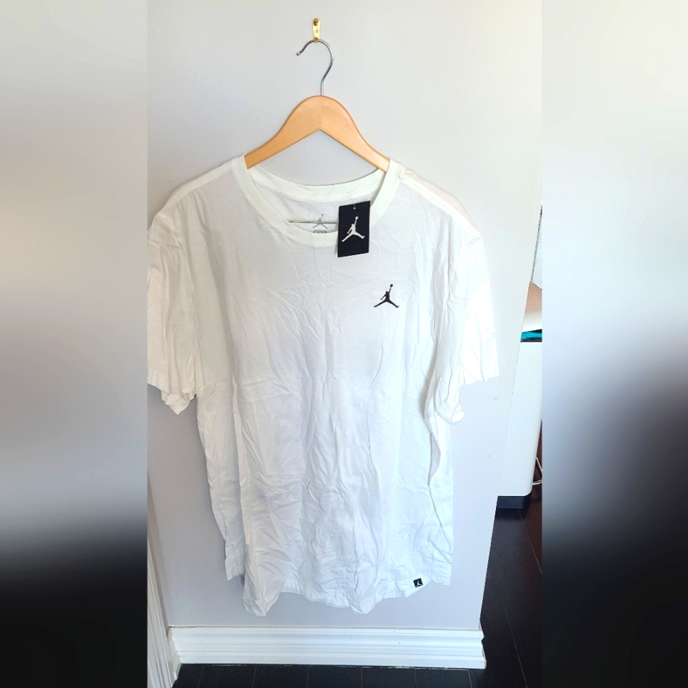 BNWT Jordan White Jumpman T-Shirt
